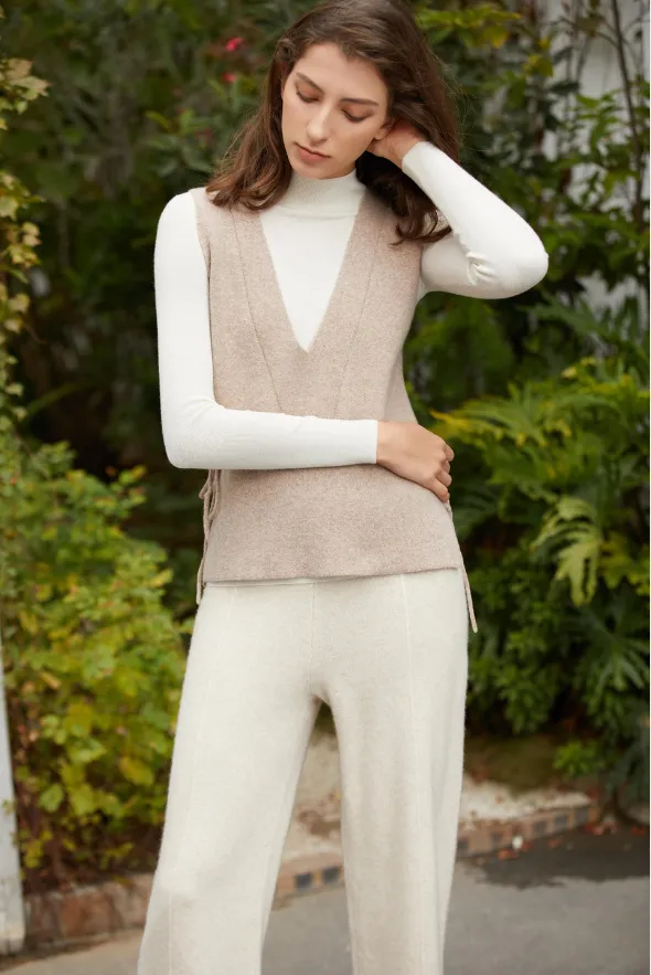 Fitted Mock-Neck Sweater (White Worsted Cashmere Staple)